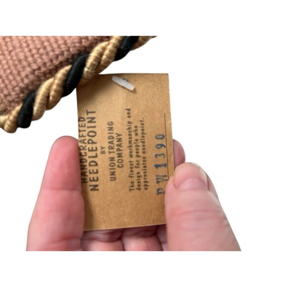 NWT Dachshund Dog Pet Needlepoint Pillow Cover 18 X 11" Piping Zipper Solid Back - Picture 5 of 12